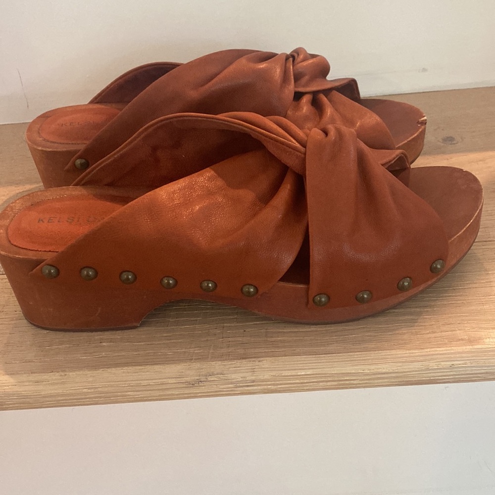Anthropologie - Kelsi Dagger, leather, wooden clog sandal. Size US 8, Euro 38.5 - Picture 4 of 8